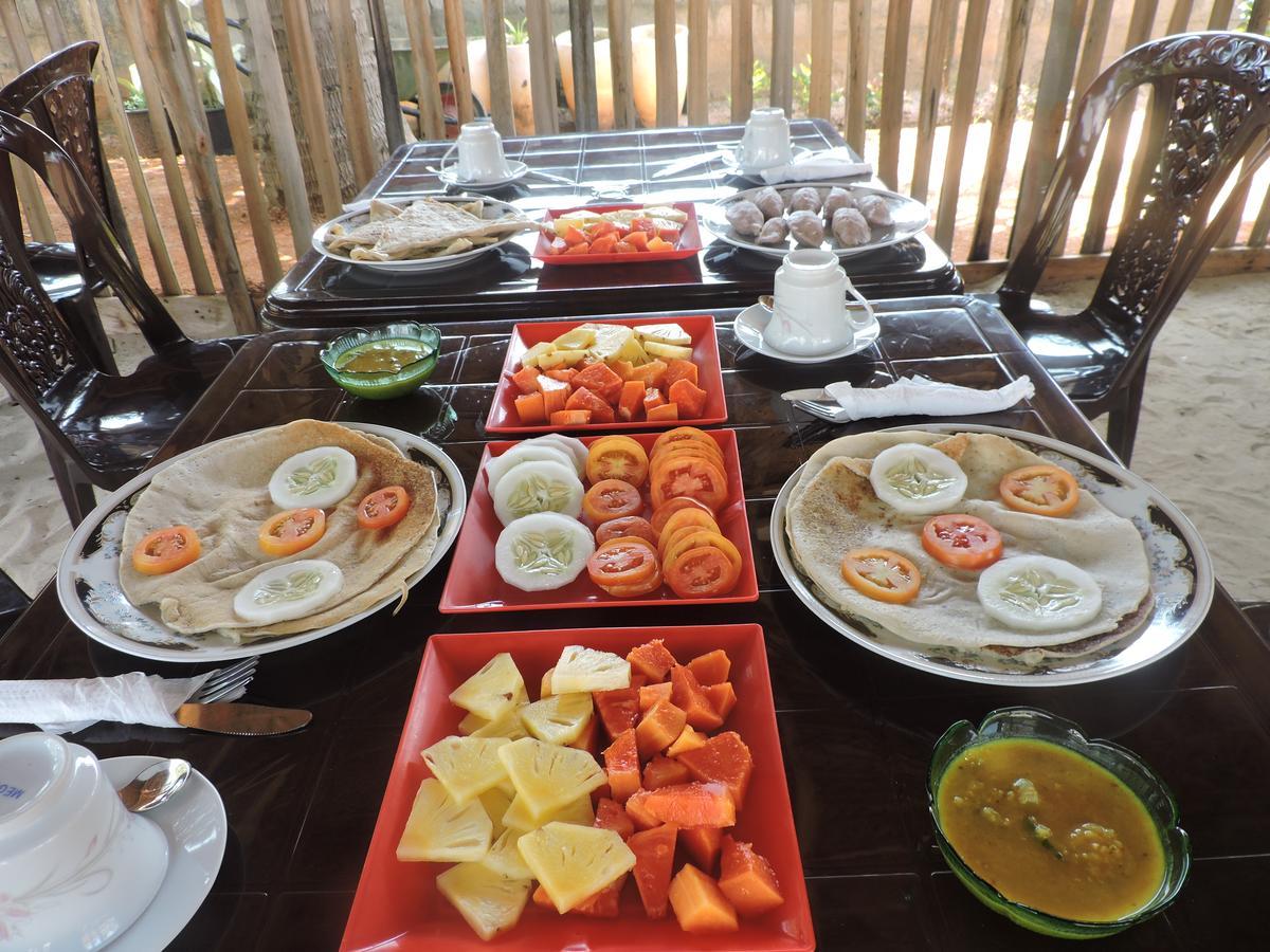 Pleasant Park Holiday Inn Trincomalee Εξωτερικό φωτογραφία